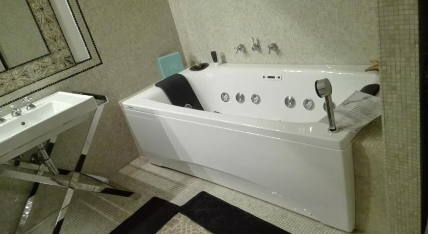 Bed and breakfast Glicini 3*